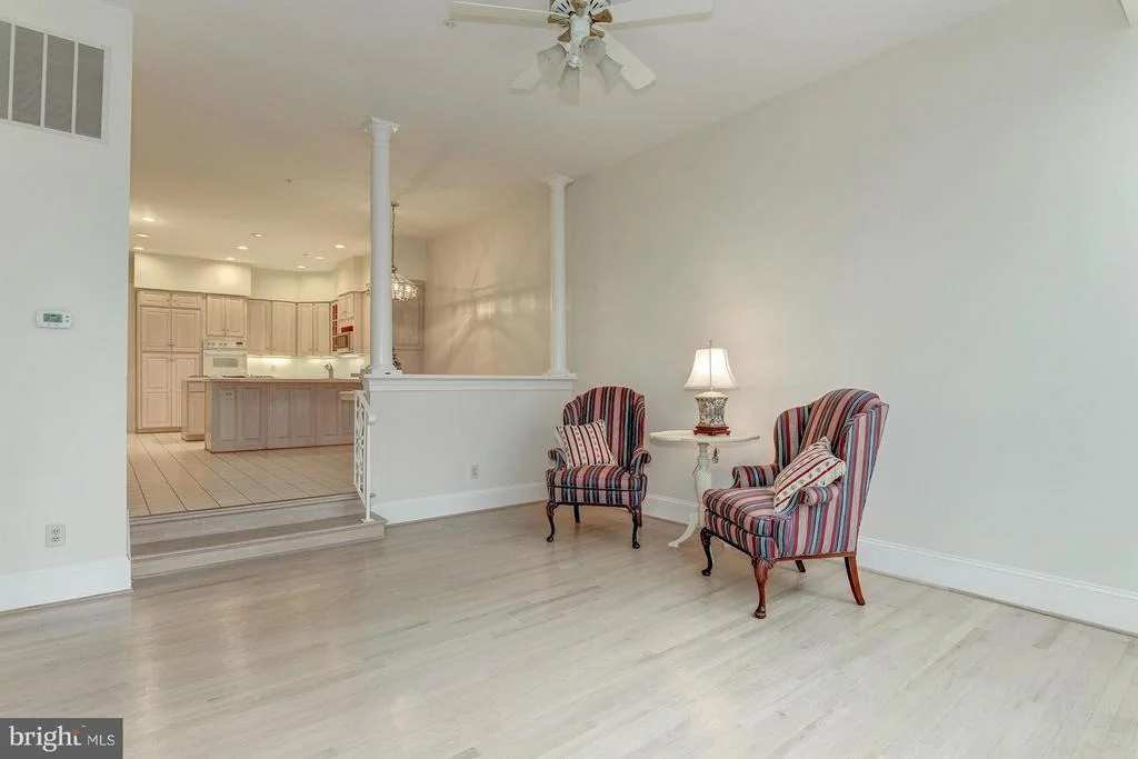 Photo of 11207 POTOMAC CREST DRIVE