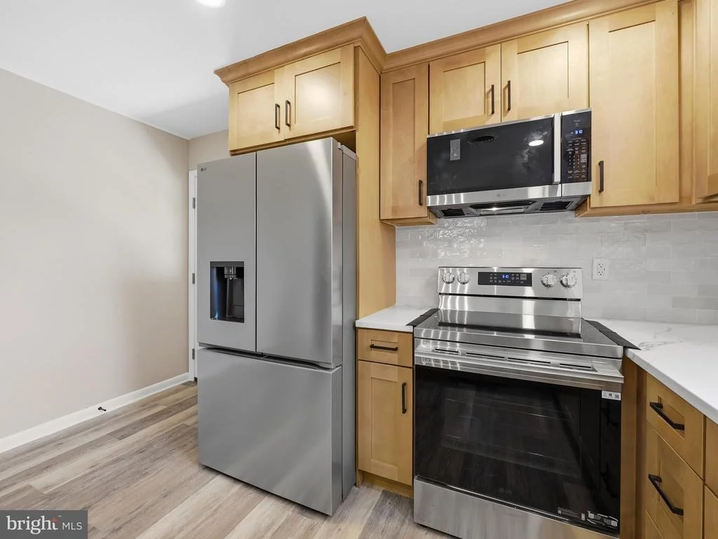 Photo of 17608 FOREST GLEN CIRCLE