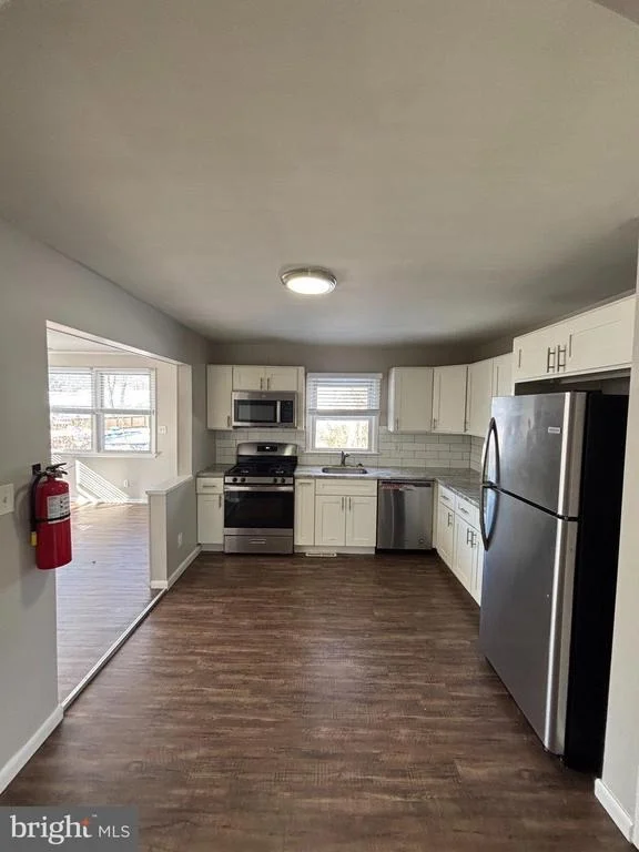 Photo of 102 GINGER AVENUE