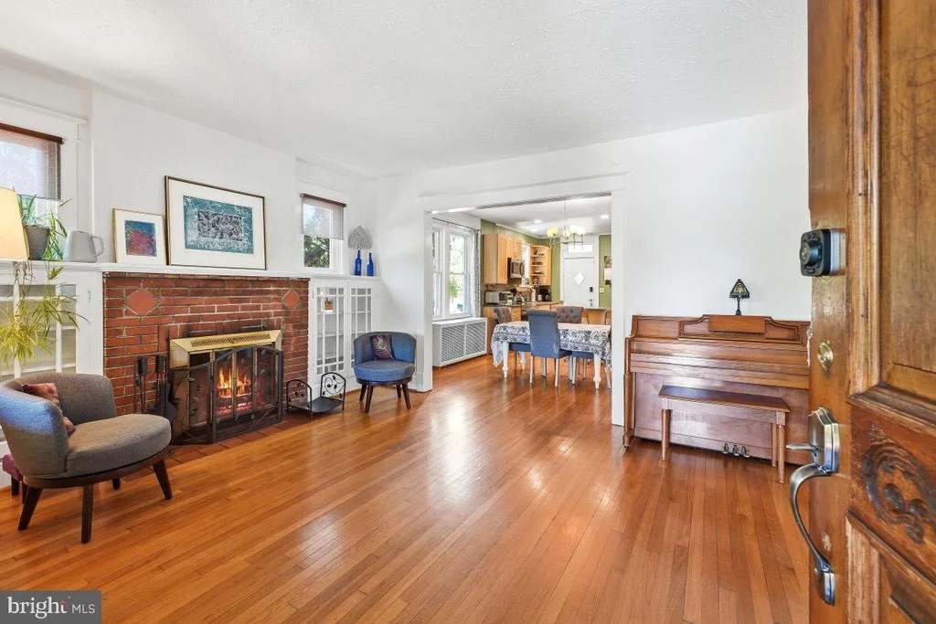 Photo of 6031 3RD STREET NW