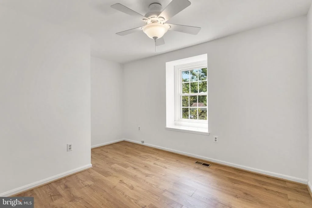 Photo of 2229 DECKMAN LANE