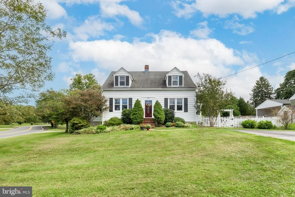 Photo of 701 LONGVIEW AVENUE