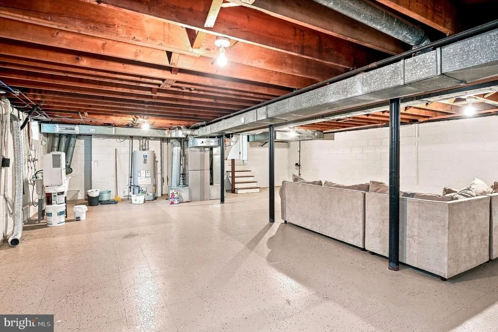 Photo of 2500 SALEM DRIVE