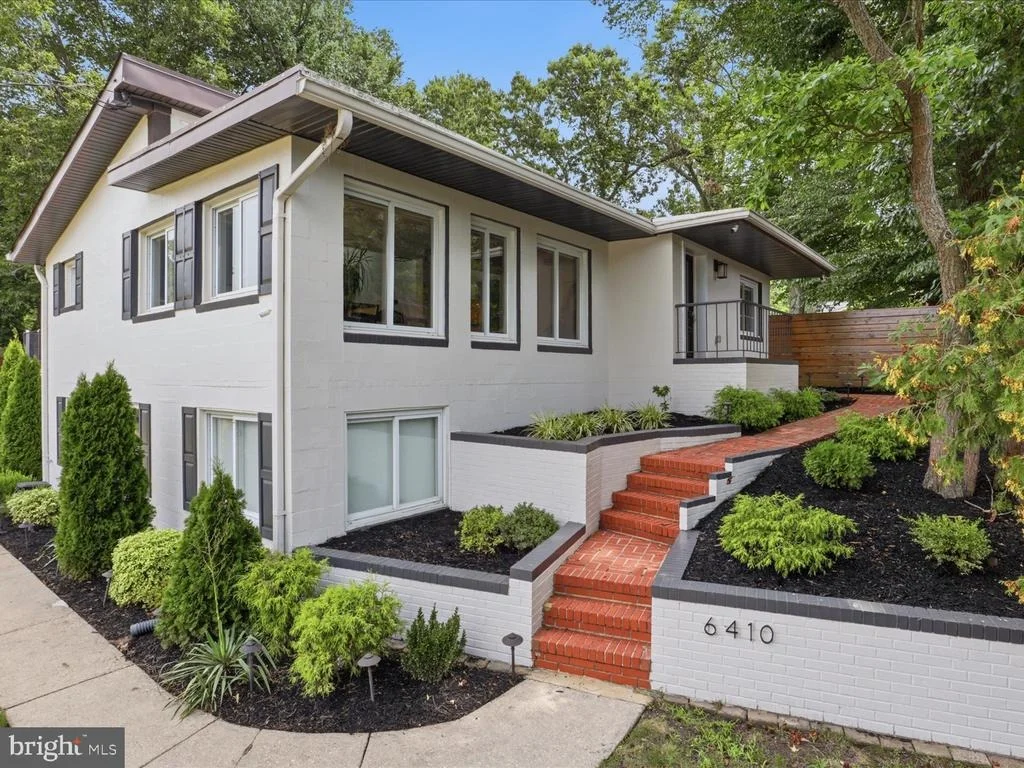 Photo of 6410 BUSHEY DRIVE