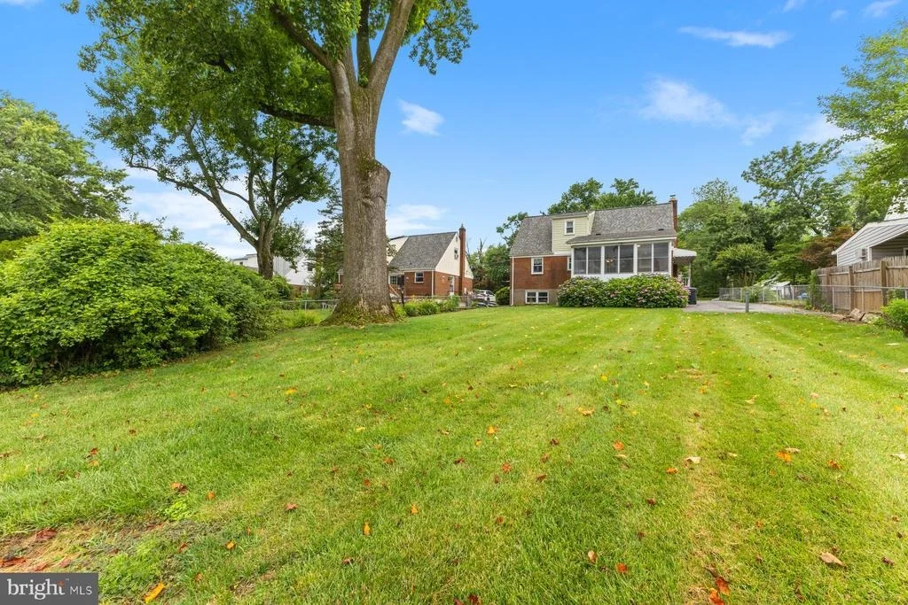 Photo of 12703 BLUHILL ROAD