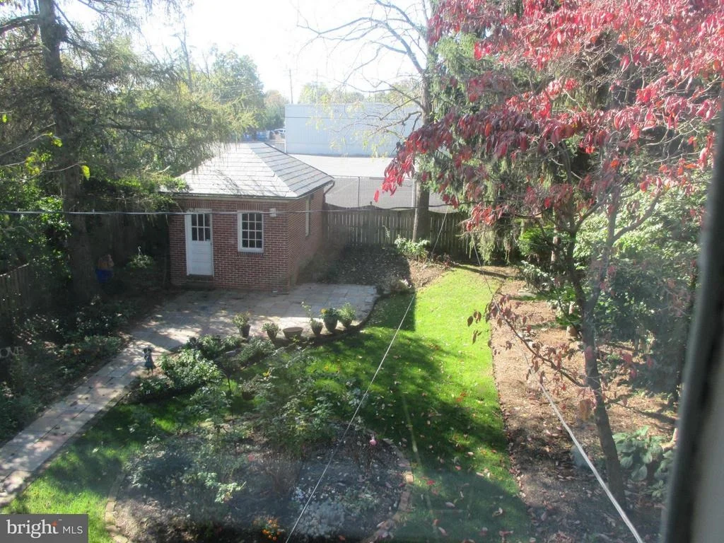 Photo of 424 CARROLL PARKWAY