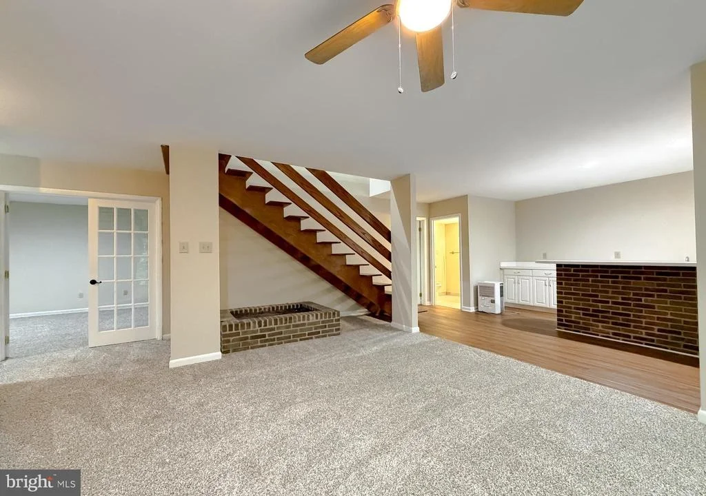 Photo of 8425 MAUSEN LANE