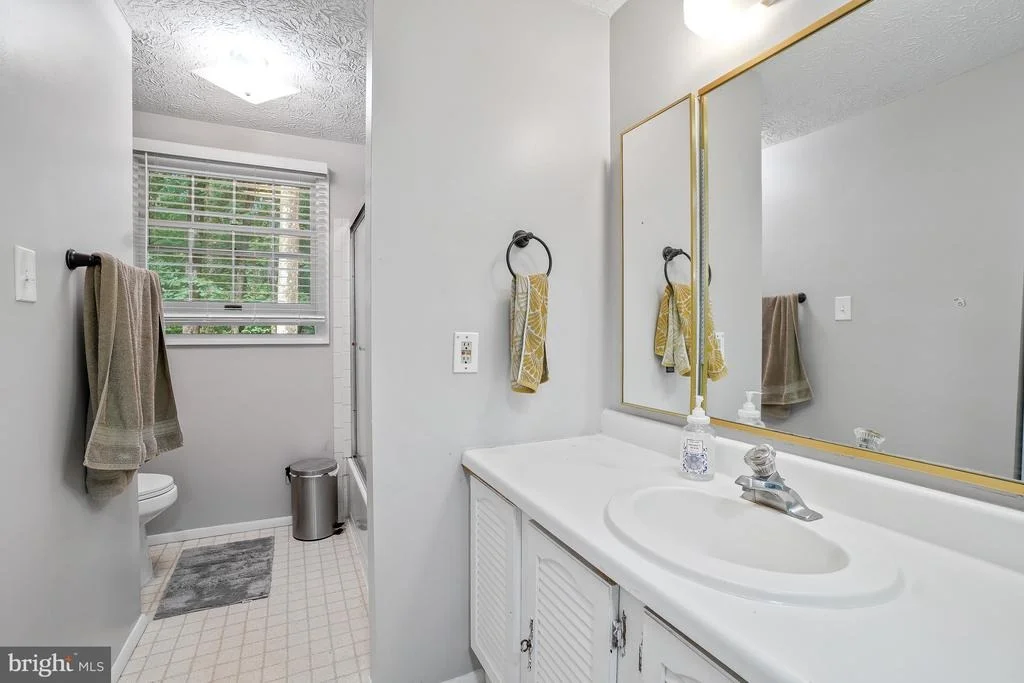 Photo of 1341 CROCKETT LANE