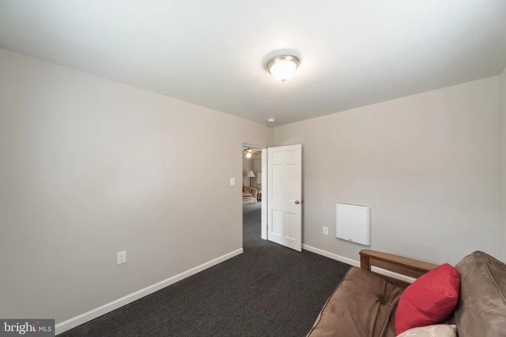 Photo of 8135 HIGHPOINT ROAD