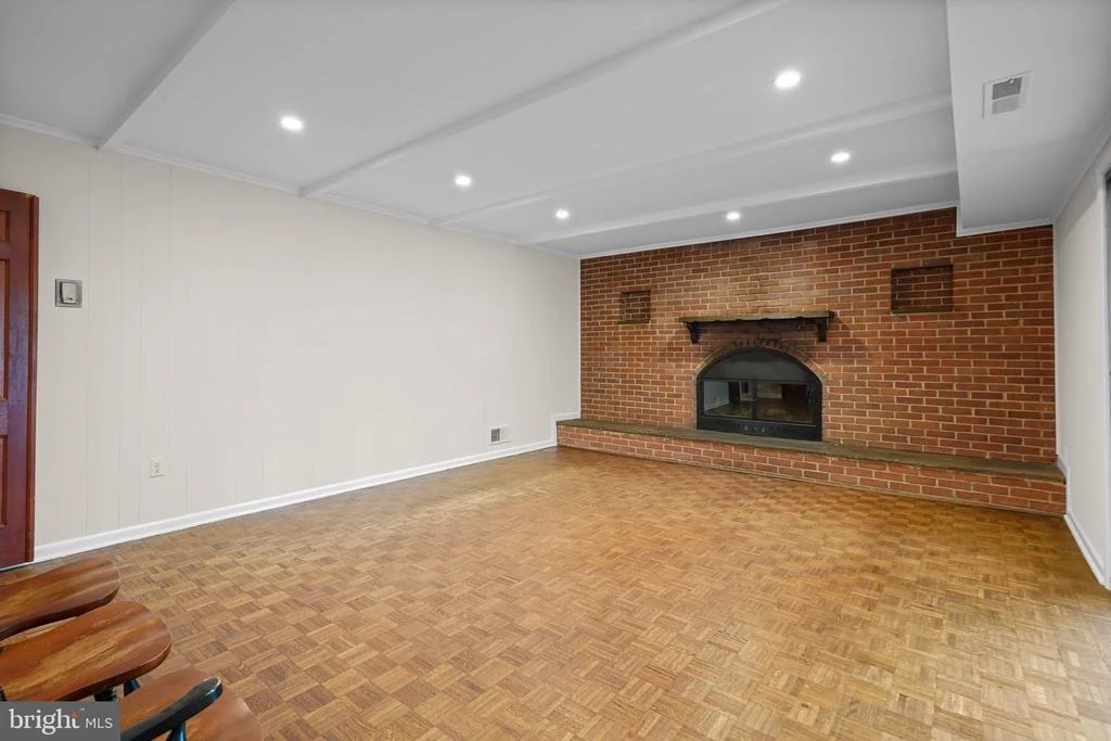 Photo of 3717 KING WILLIAM DRIVE