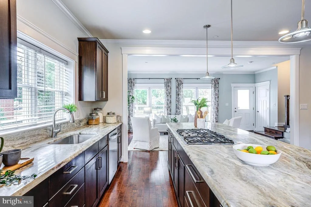 Photo of 614 N BENTZ STREET N