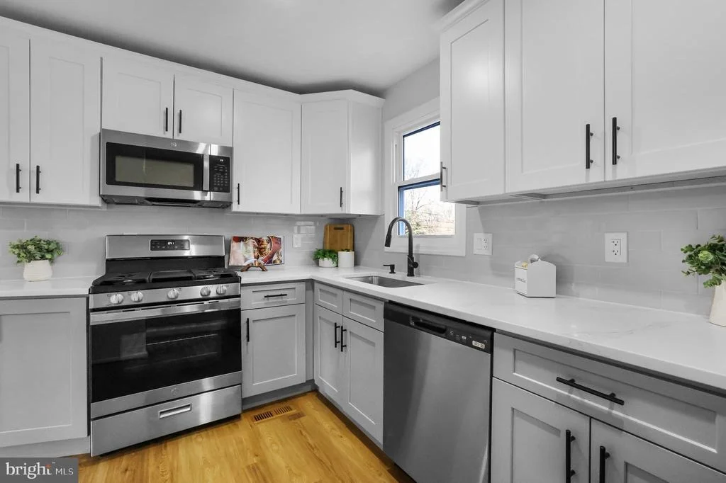Photo of 4305 GARRETT PARK ROAD