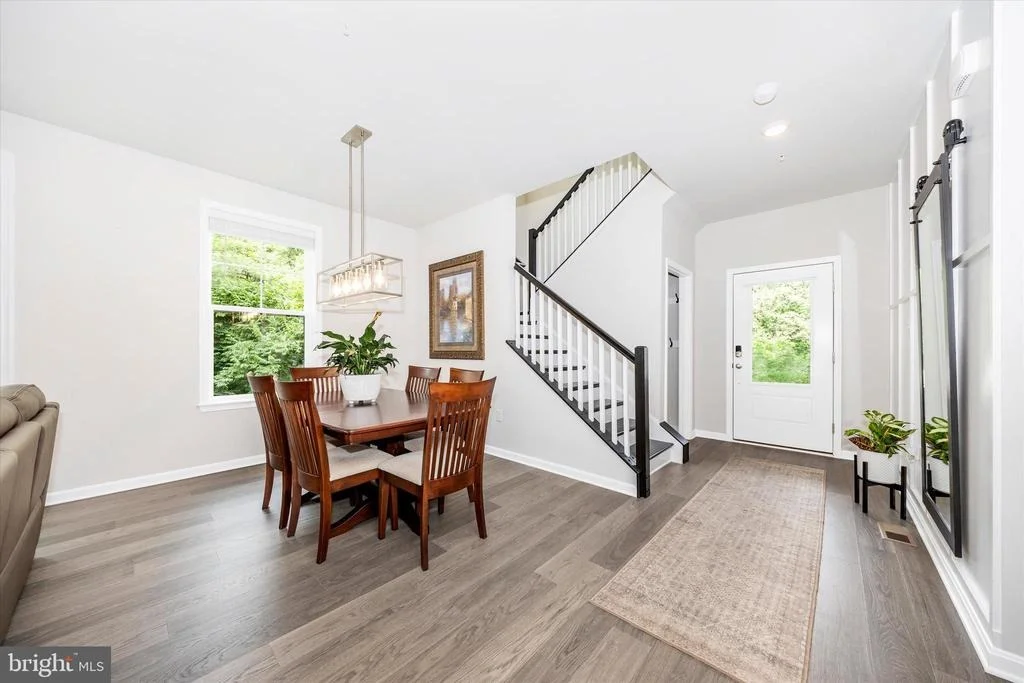 Photo of 700 BOND STREET