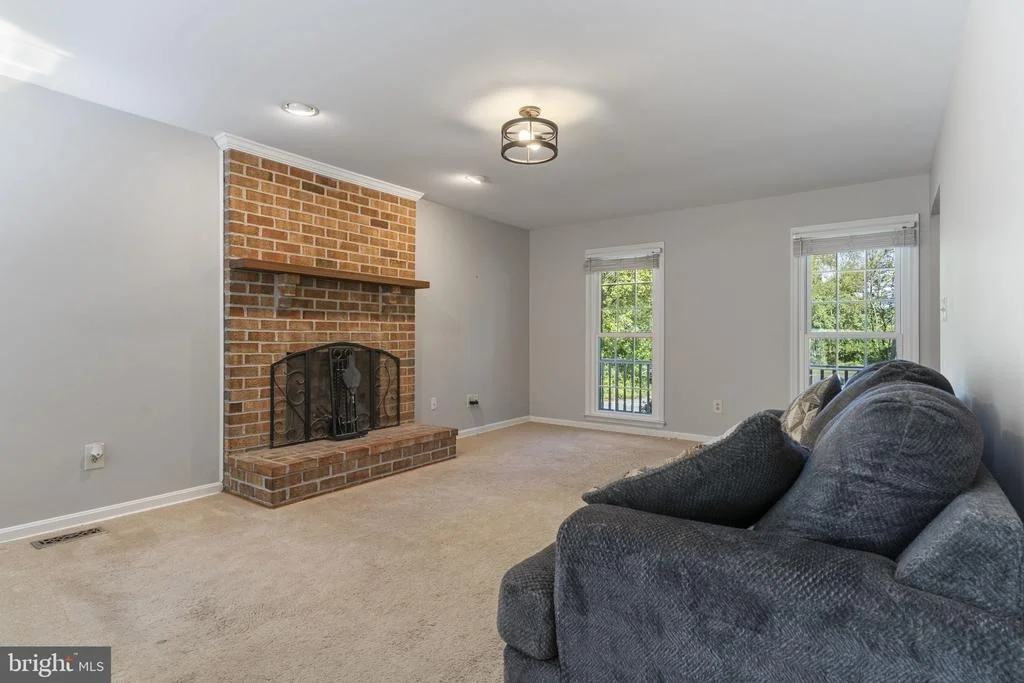Photo of 735 EVERGREEN ROAD