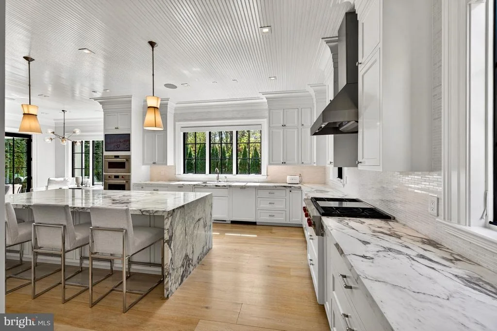 Photo of 4432 CHESTNUT LANE NW