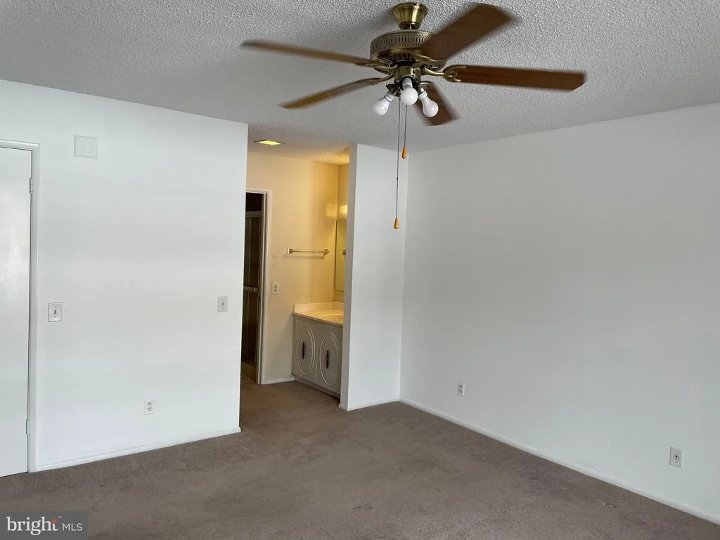 Photo of Unit 142A at 3510 FOREST EDGE DRIVE