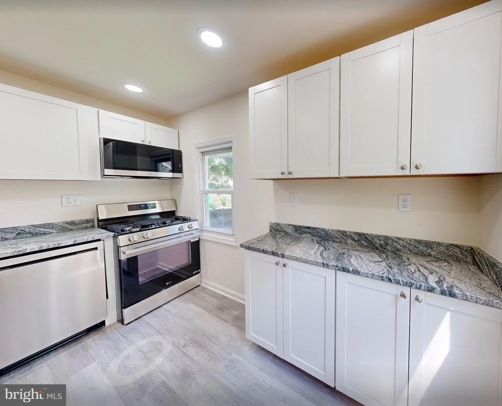Photo of 11707 DEWEY ROAD