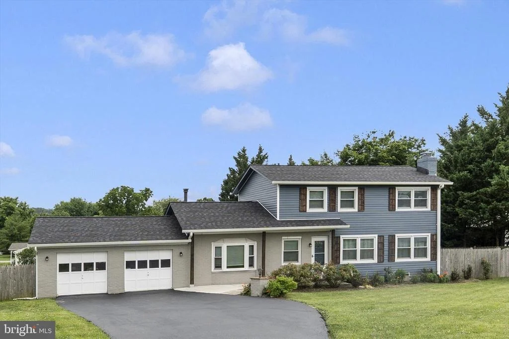 Photo of 301 LANAFIELD DRIVE