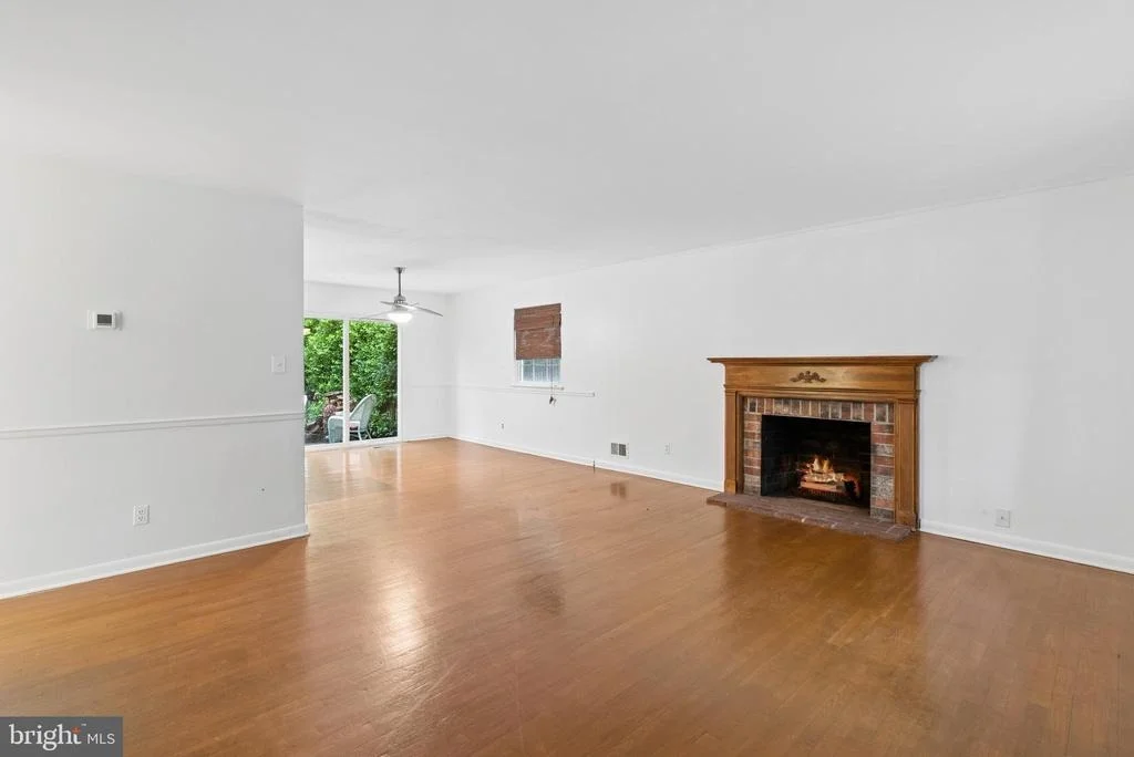 Photo of 404 CROSBY