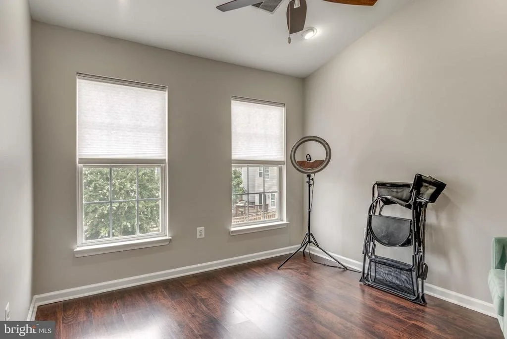 Photo of 20955 DURYEA TERRACE