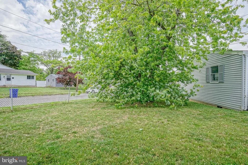 Photo of 541 WINDSOR AVENUE