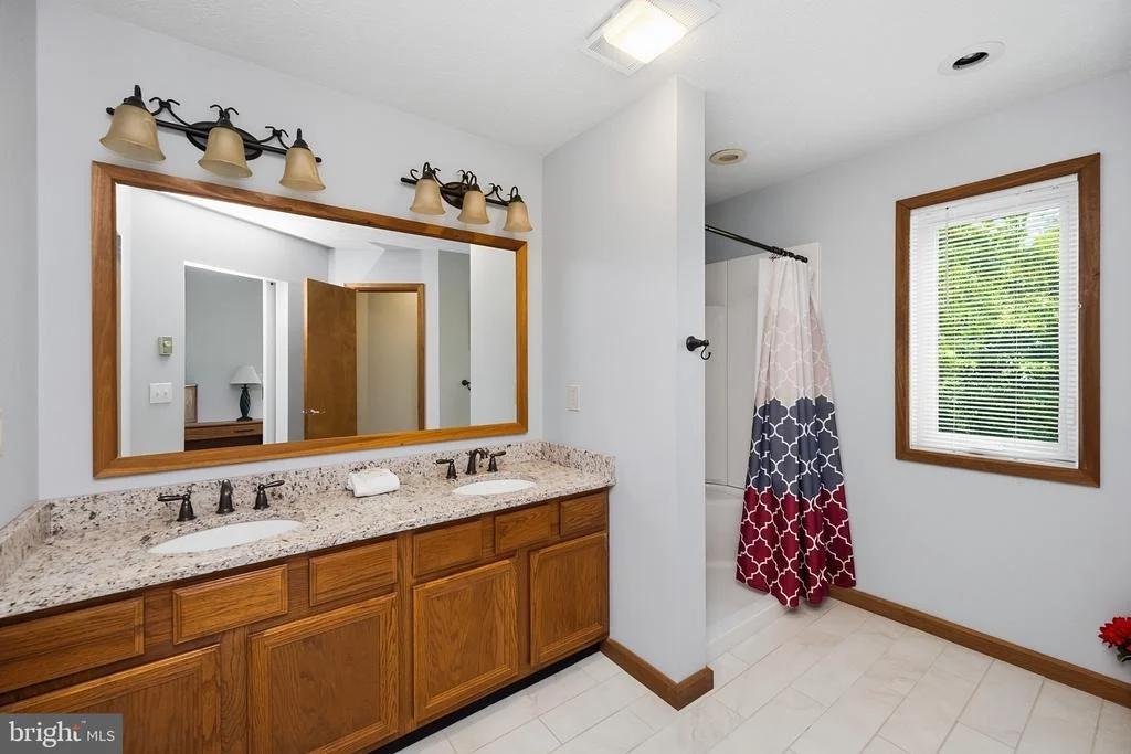 Photo of 365 PINNACLE DRIVE