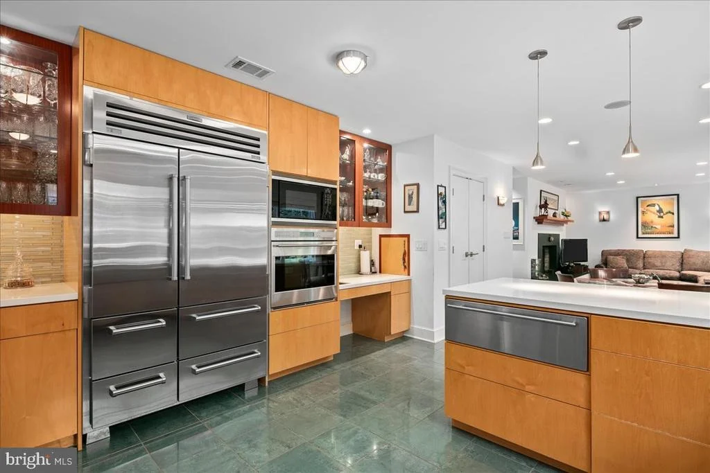 Photo of 9352 MOUNT VERNON CIRCLE
