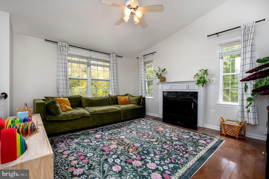 Photo of 4790 HOWARD PLACE