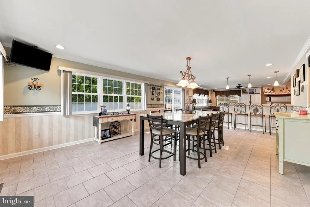 Photo of 281 DUNDEE DRIVE