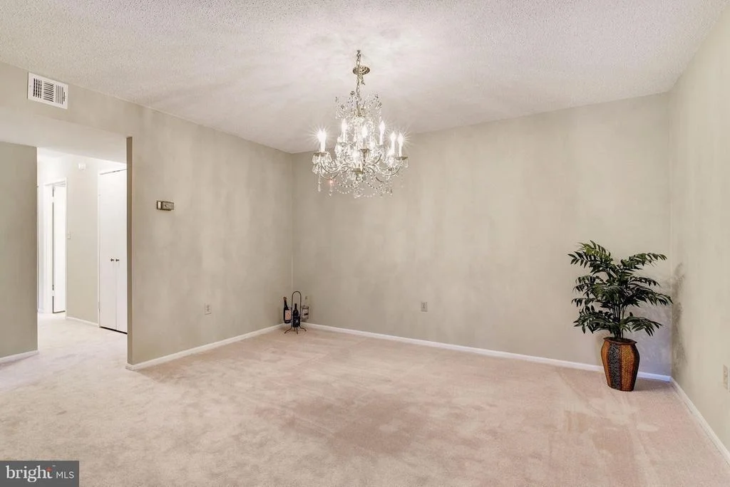 Photo of Unit 3321 at 15115 INTERLACHEN DRIVE