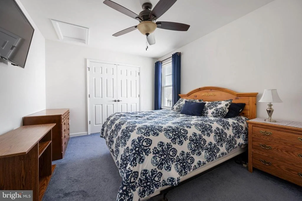 Photo of 147 W SHORE DRIVE