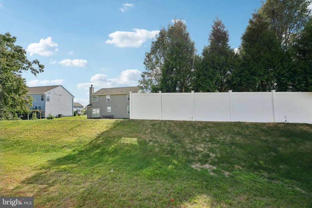 Photo of 231 PICKETT STREET