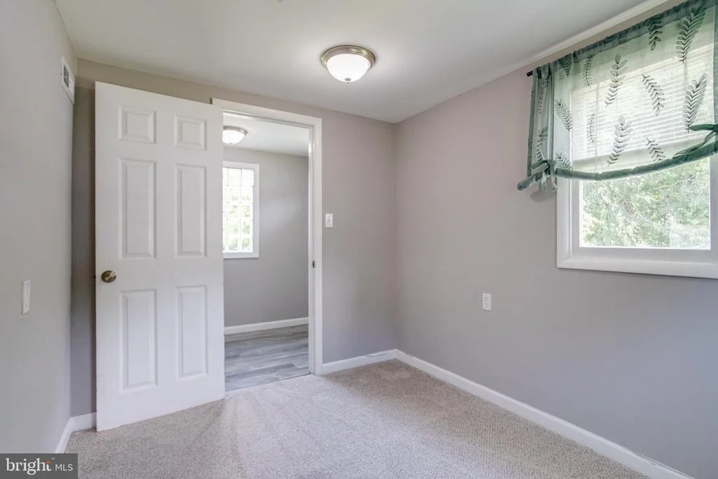 Photo of 215 GLIDER DRIVE