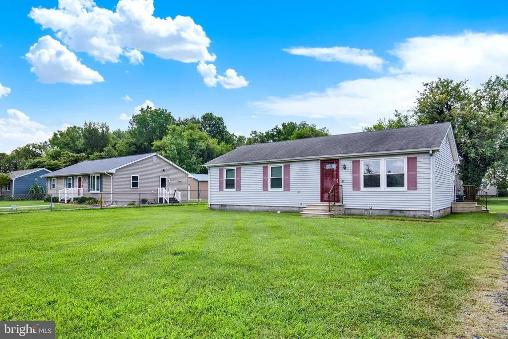 Photo of 1 WAPLES DRIVE