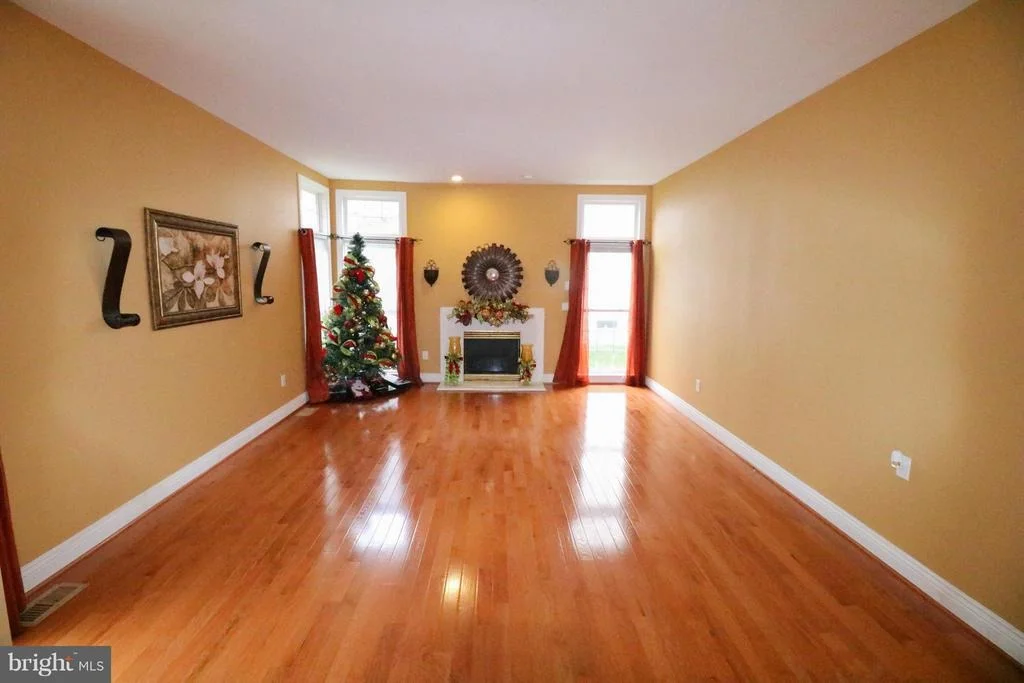 Photo of 1762 CASTLE ROCK ROAD