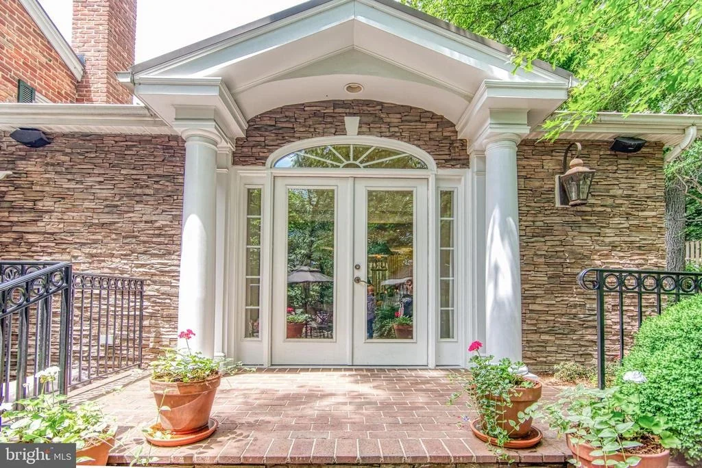 Photo of 907 JUNIPER PLACE