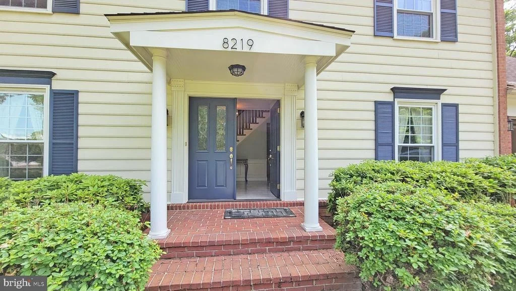 Photo of 8219 RIDING RIDGE PLACE