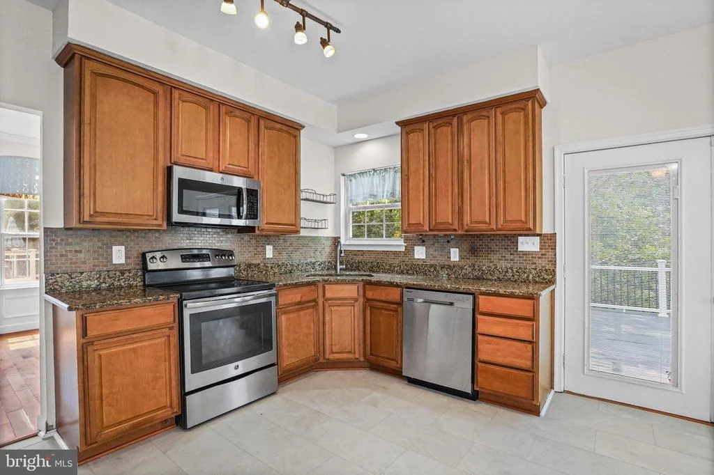 Photo of 5082 SPRINGHOUSE CIRCLE