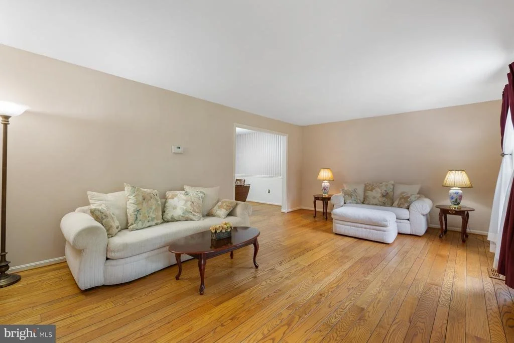 Photo of 19221 GATLIN DRIVE