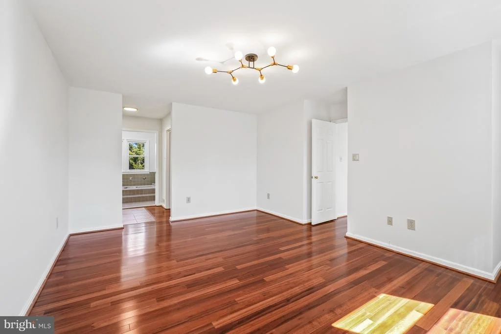 Photo of 17413 CHEROKEE LANE