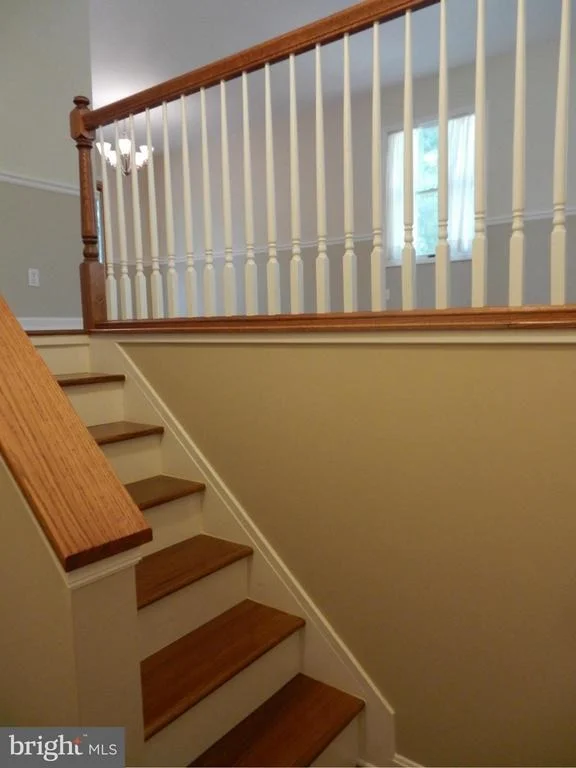Photo of 45286 BAREFOOT DRIVE