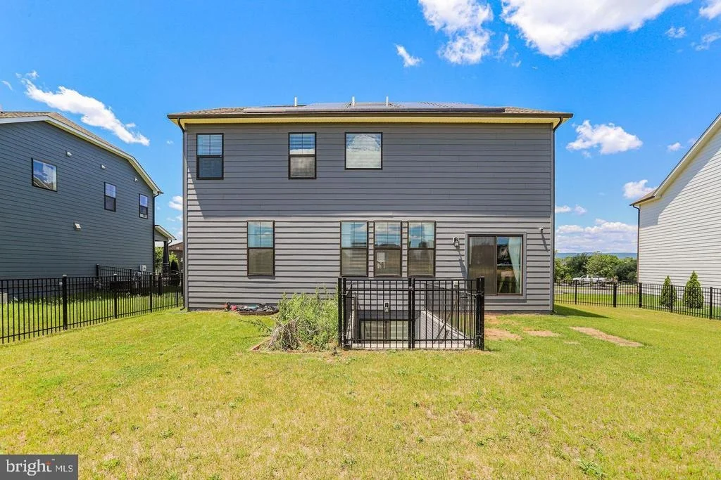 Photo of 504 CARROLL WALK AVE