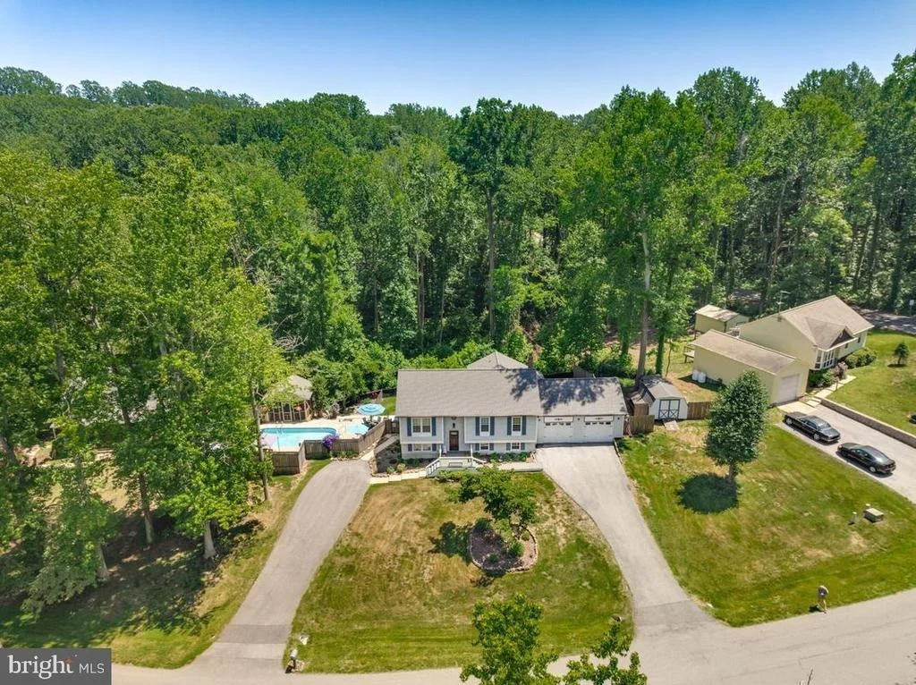 Photo of 9017 MEGAN CIRCLE