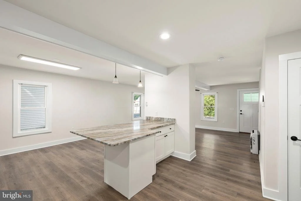 Photo of 524 E 4TH STREET