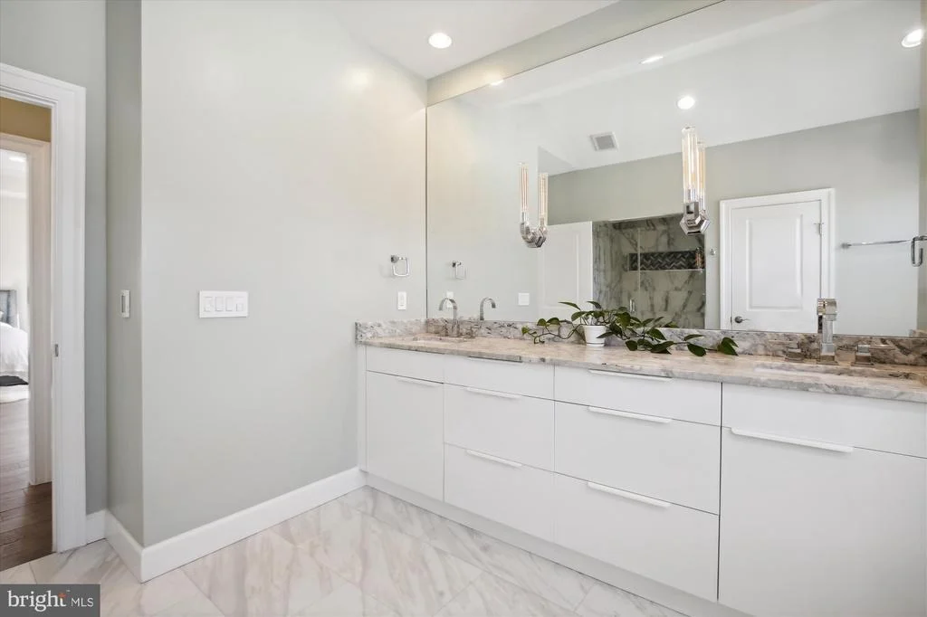 Photo of 6631 TUCKER AVENUE