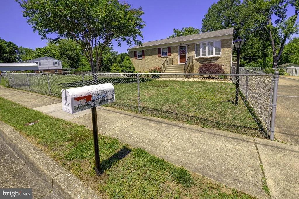 Photo of 3891 DOMINION DRIVE