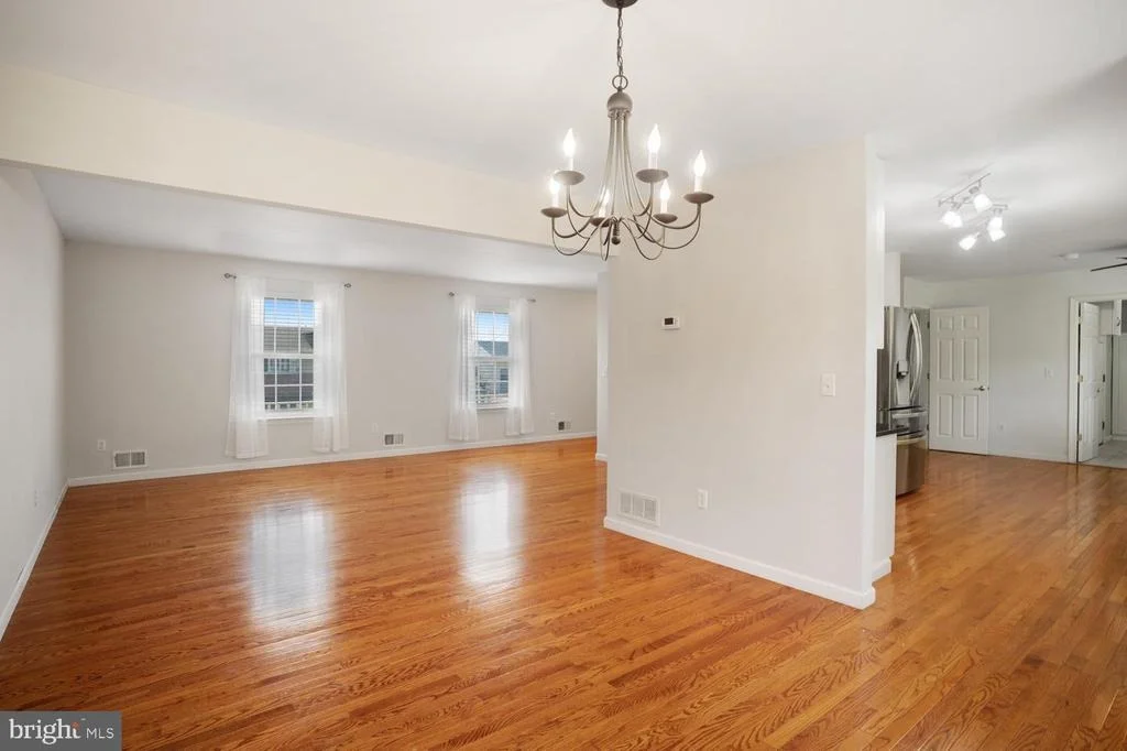 Photo of 20 OCEAN BOULEVARD