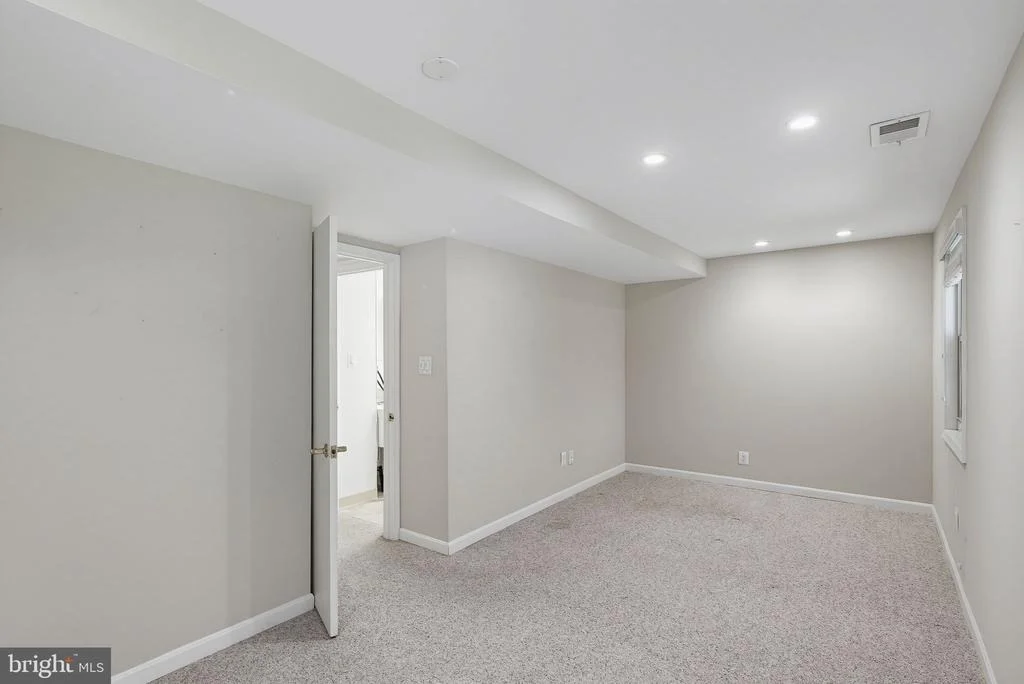 Photo of 1548 WINDING WAYE LANE
