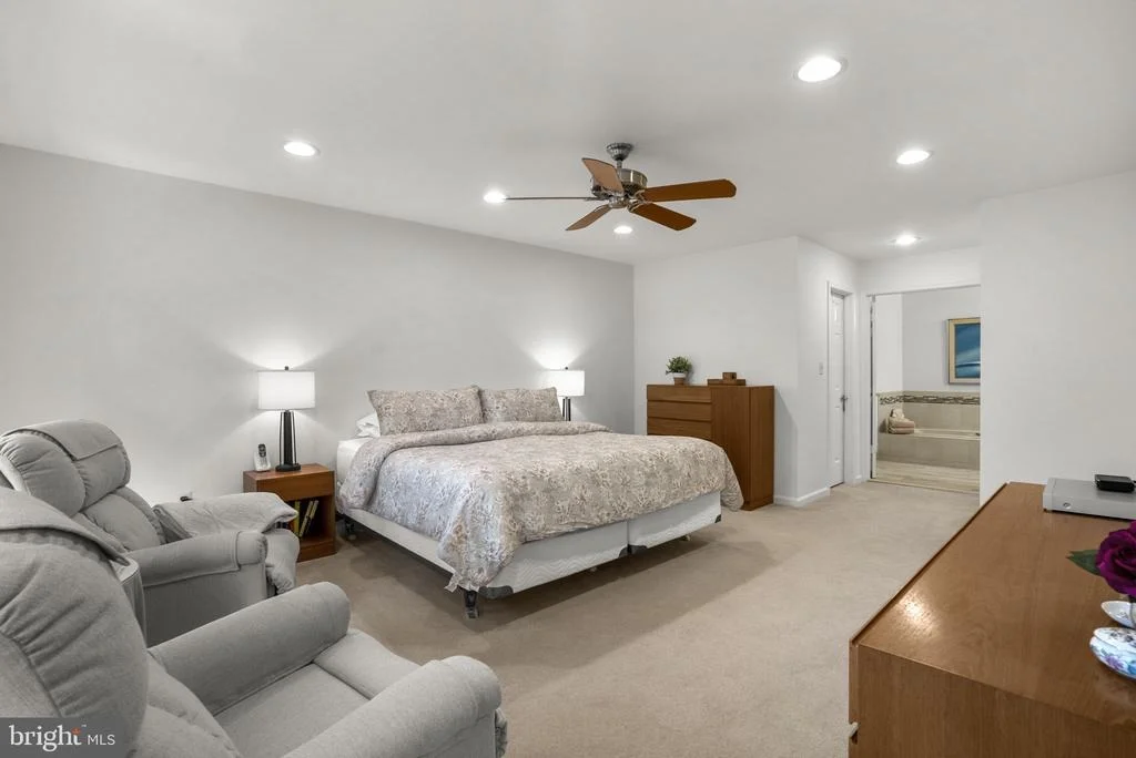 Photo of 4913 CONTINENTAL DRIVE