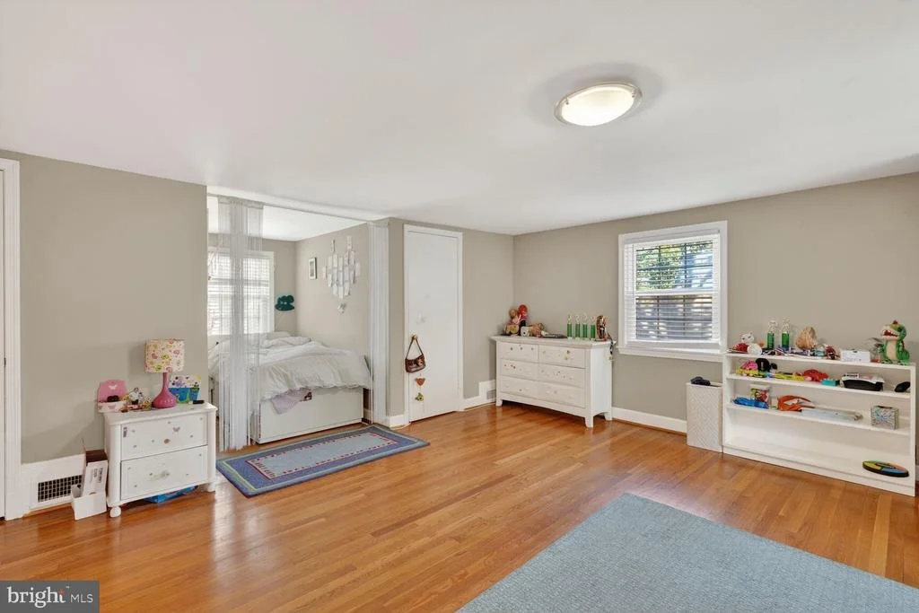 Photo of 7215 ROLLINGWOOD DRIVE